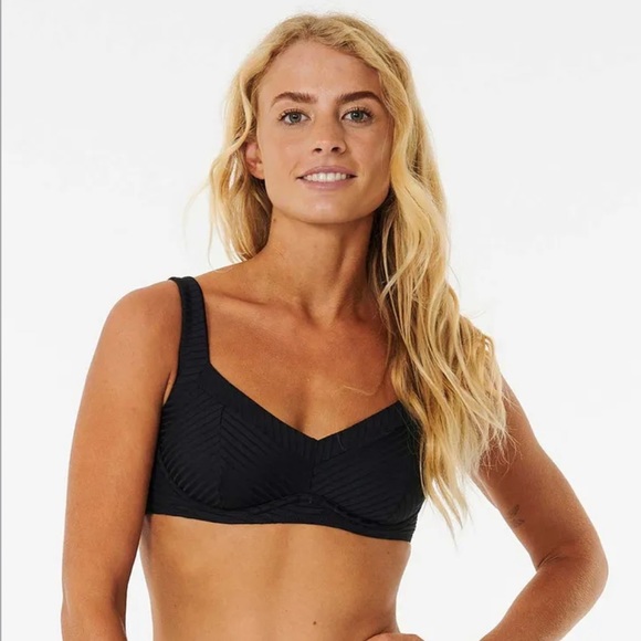 🔥 RIP CURL Premium Surf E Cup Bikini Top - Picture 2 of 3